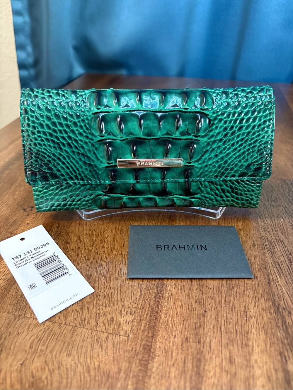 Brahmin EUC Cordelia - Emerald - Leather Wallet - RARE, HTF - Like New